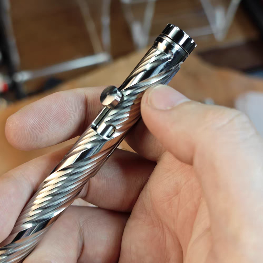 EDC Titanium Pen with Ball Bea - مراجعة Edc Gear Every Day Carry وسعره