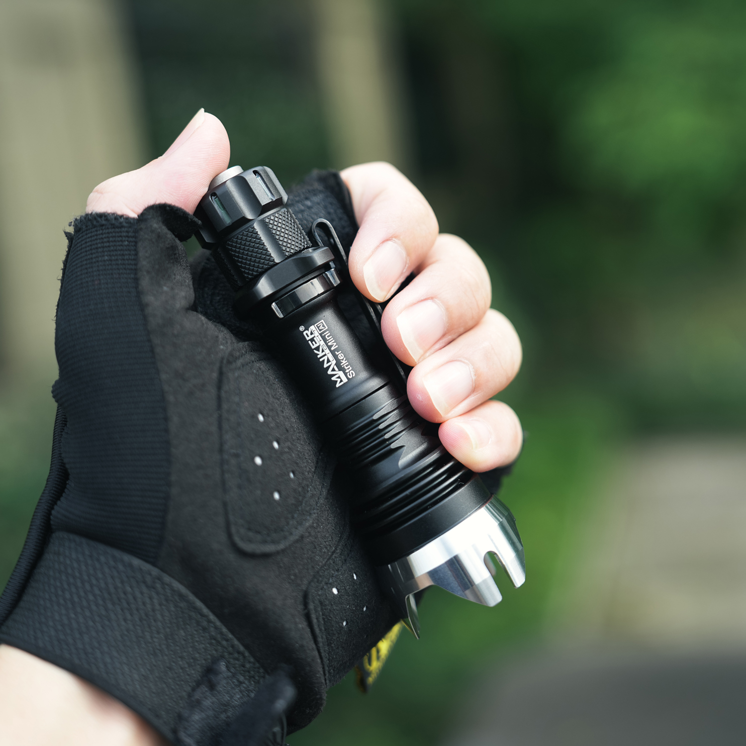 Mankerlight Striker Mini 635 L - مراجعة Edc Gear Every Day Carry وسعره