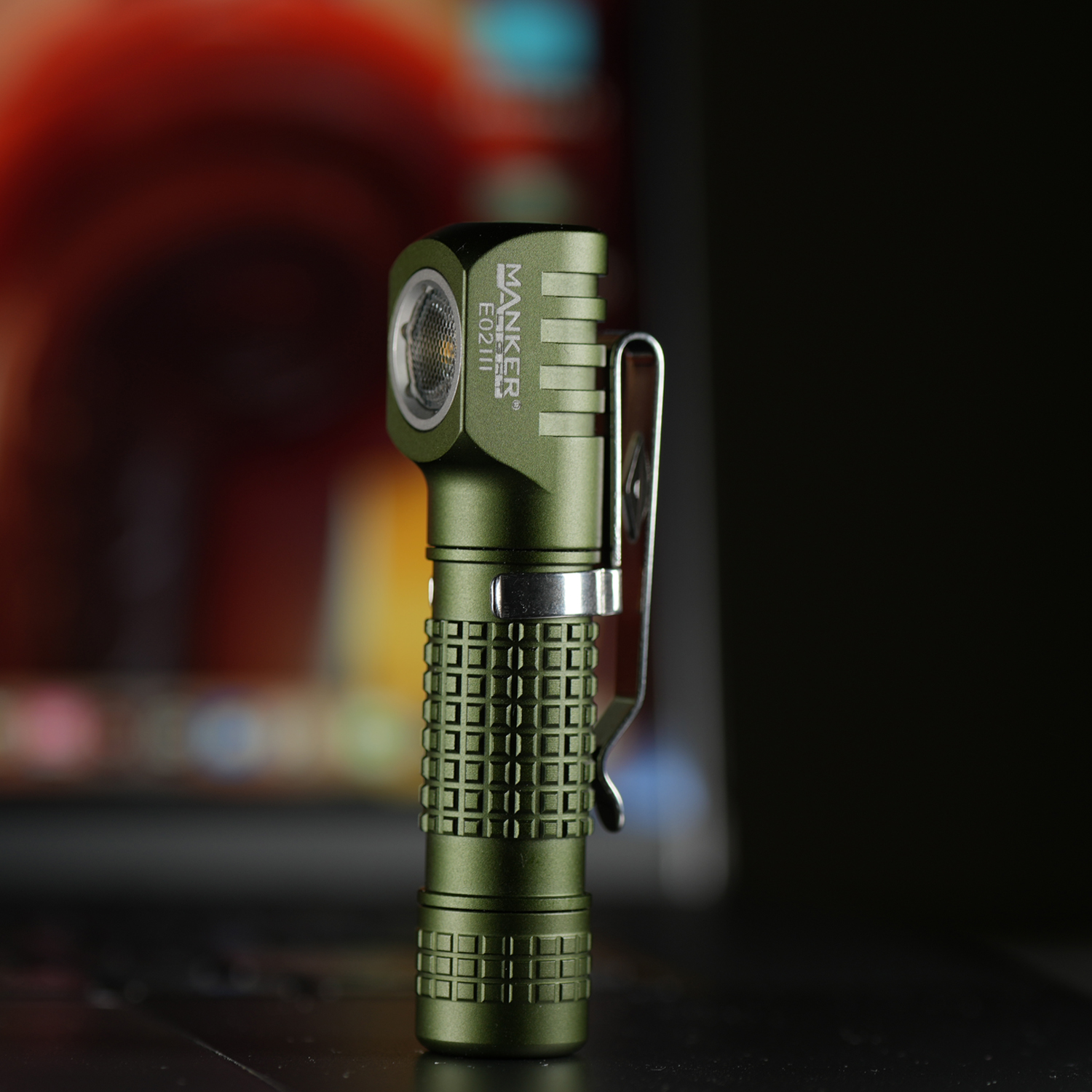 Mankerlight E02 III 560 Lumens - مراجعة Edc Gear Every Day Carry وسعره